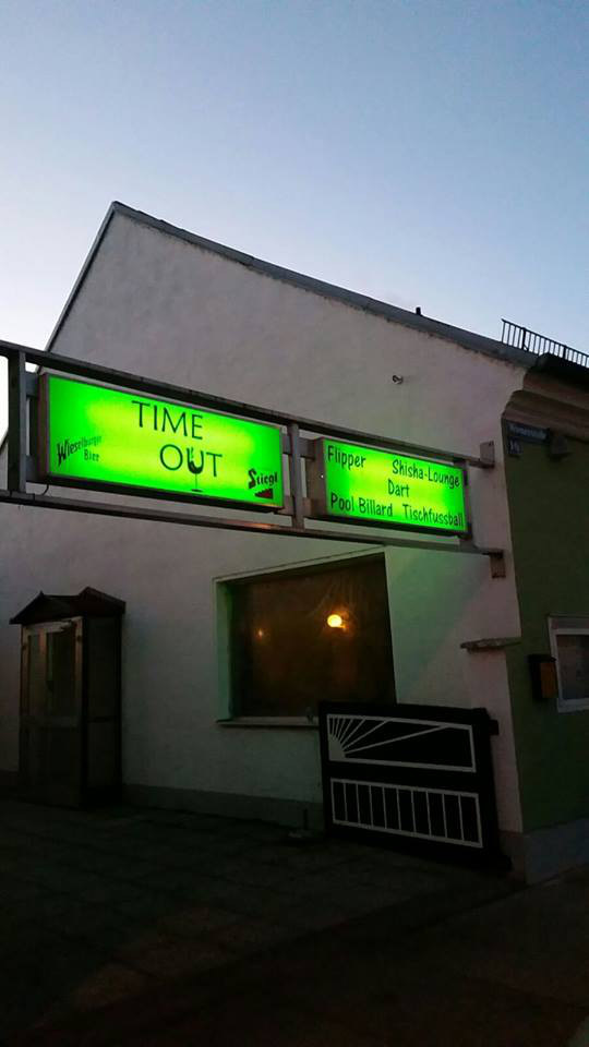 Außenbereich des Café Time Out